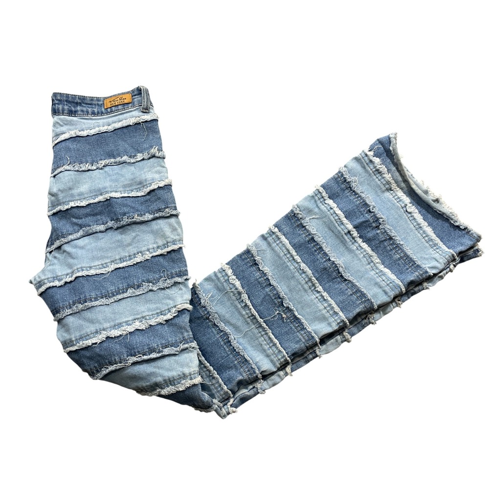 Vince New York‎ Blue Jeans (size tag missing) Frayed Flare Women's